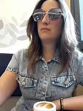 Alexdevil92 Show in webcam