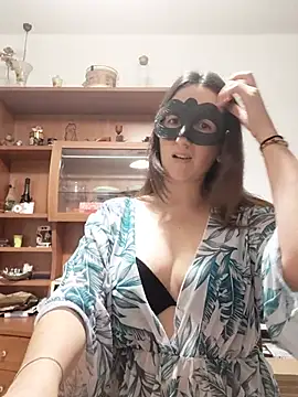 Alexdevil92: διαδικτυακό σόου στην κάμερα