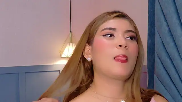 Kendal-Ross live XXX chat
