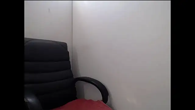playfullpaulina's Live Chat Room