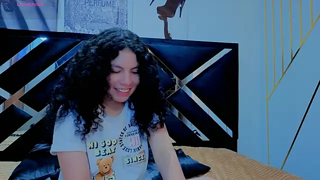 Zoe-yanin Live XXX Chat