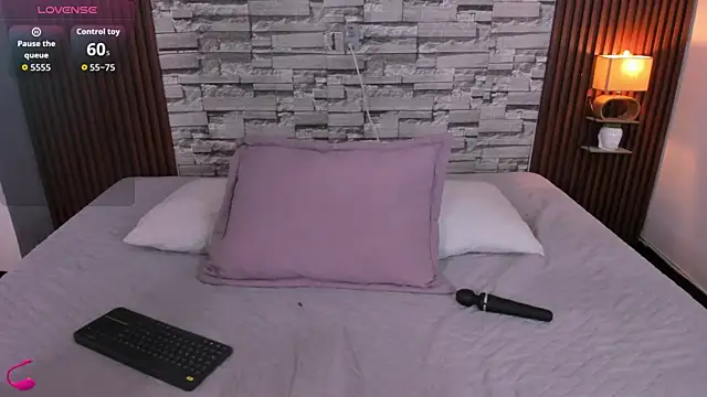 sophia_deluxe18 现场聊天室