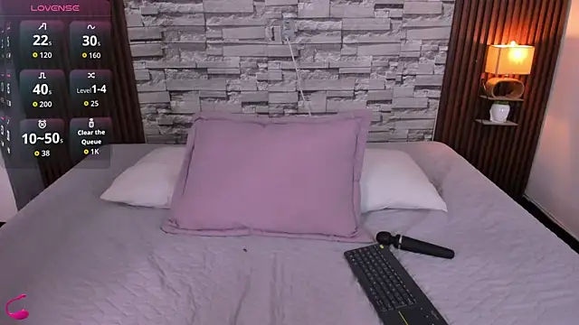 غرفة دردشة sophia_deluxe18 المباشرة