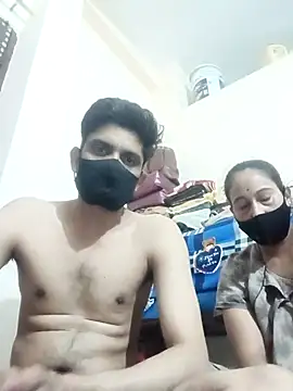 Divyanshi_hott 网络视讯表演