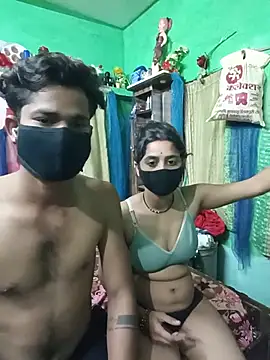 Show modela Indian_cupal143 na web-kameri