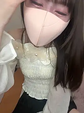 غرفة دردشة momo_mm المباشرة