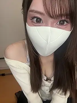 momo_mm Chat XXX in diretta