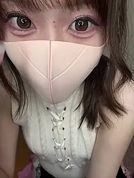 momo_mm Pertunjukan Webcam