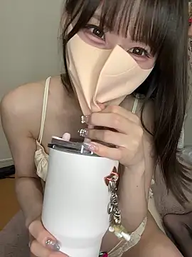 momo_mm Webcam-Show