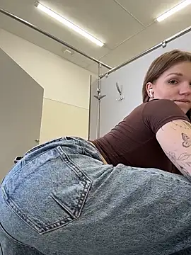 StreetSquirt – webcam-show