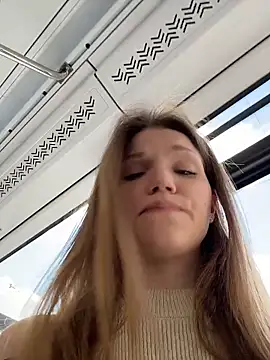 StreetSquirt Show in webcam