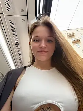 StreetSquirt Webcam Show