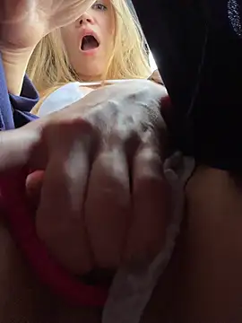 StreetSquirt Шоу с уебкамера