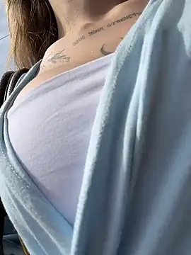 StreetSquirt – webcam-show