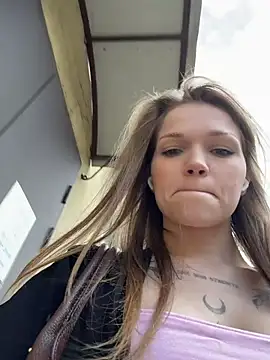 StreetSquirt – webcam-show