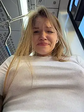 StreetSquirt ওয়েবক্যাম শো