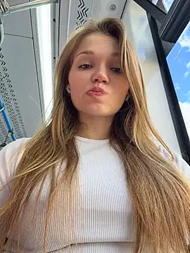 StreetSquirt's Webcam Show
