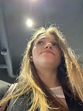StreetSquirt's Webcam Show