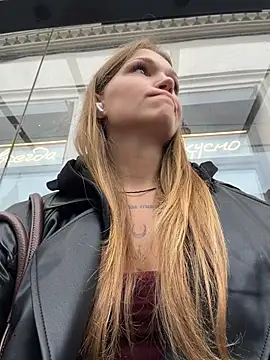 StreetSquirt webcam show