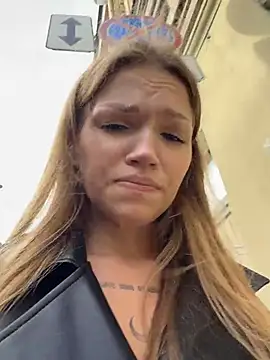 StreetSquirt Show in webcam