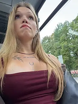 StreetSquirt's Webcam Show