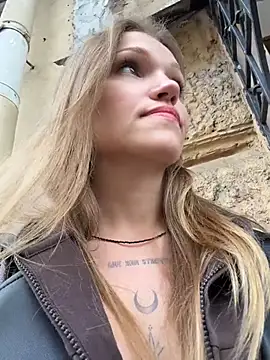 StreetSquirt's Webcam Show