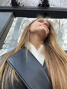 StreetSquirt's Webcam Show
