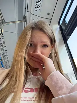 StreetSquirt – webcam-show
