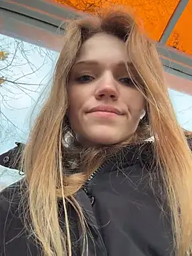 StreetSquirt: вебкам-шоу