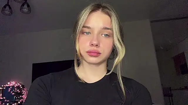 EarthaStinett webcam show