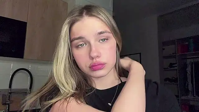 EarthaStinett Show in webcam