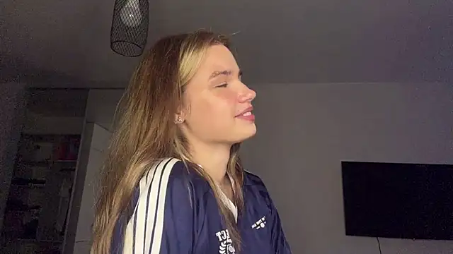 EarthaStinettn Webbikameraesitys