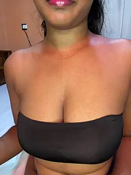 2001girl's Webcam Show