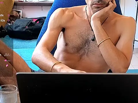 CuriousGenieeのウェブカメラショー