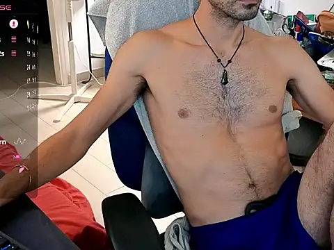 CuriousGeniee Show Webcam