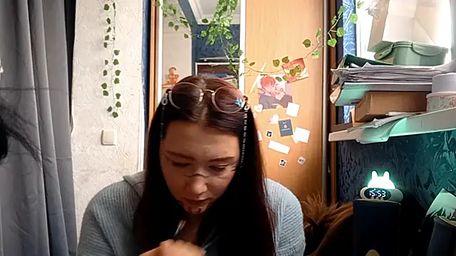 Show modela PhoebePalmer na web-kameri