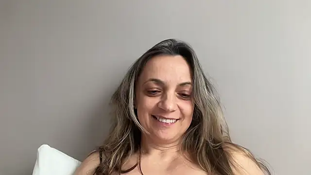 ShyFlameLive's Webcam Show