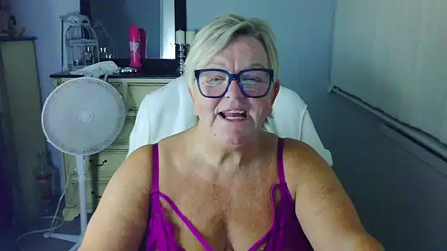 BridgetBlueEyes – Live XXX-chat