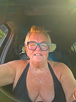 BridgetBlueEyes' Webcam Show