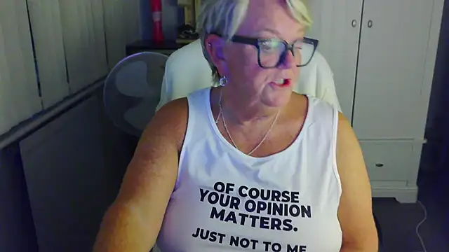 BridgetBlueEyes webcam show