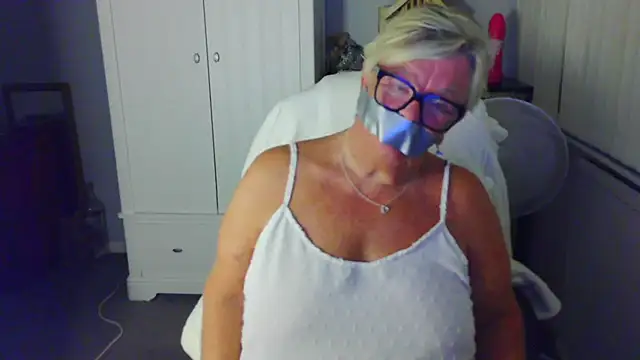 Show Webcam de BridgetBlueEyes