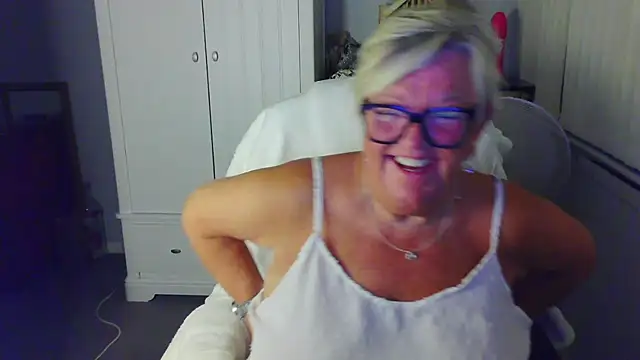Živý XXX chat BridgetBlueEyes