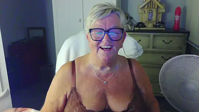 BridgetBlueEyesn Live XXX chat