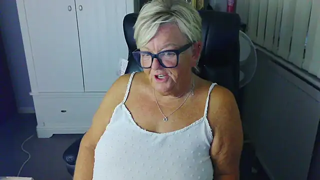 BridgetBlueEyes Webcam-Show