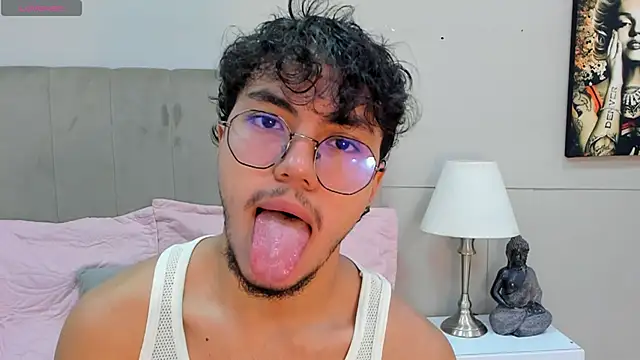 kai_storn Show in webcam