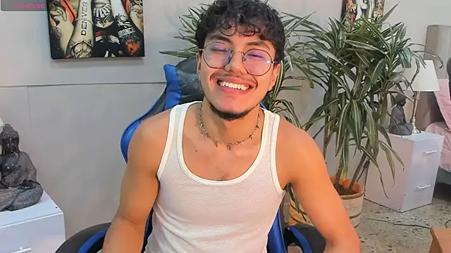 kai_storn – webcam-show