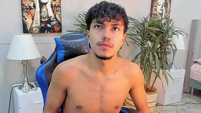 kai_storn's Webcam Show