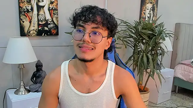 kai_storn – webcam-show