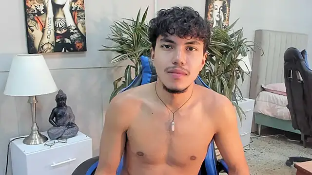 kai_storn Pertunjukan Webcam