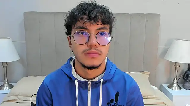 kai_storn Pertunjukan Webcam